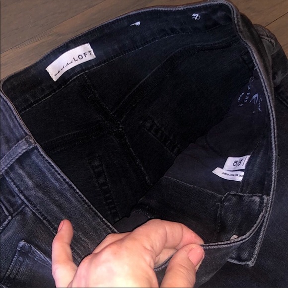 LOFT High-Rise Faded Black Skinny Jeans - Picture 3 of 7